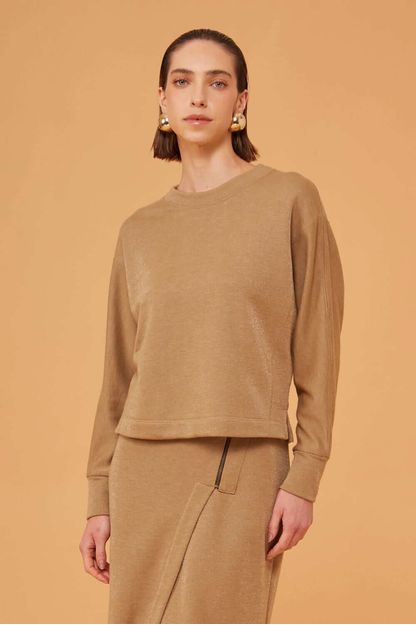 Blusa manga morcego aplicação bege