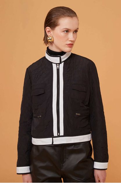 Jaqueta matelassê double face preto e off white