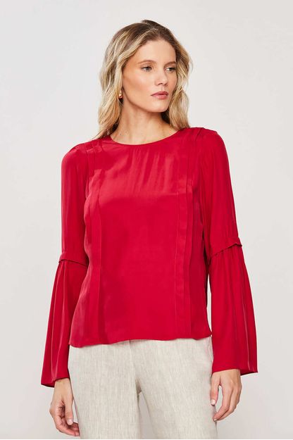 Blusa pregas em seda vermelha