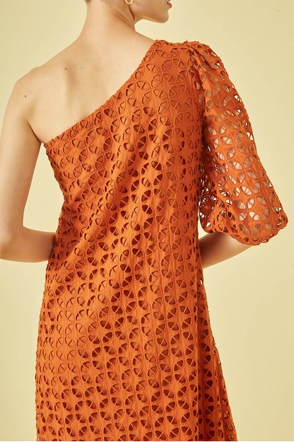 Vestido ombro só laise solar avelã