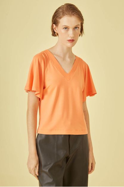 T-shirt gola v em malha coral