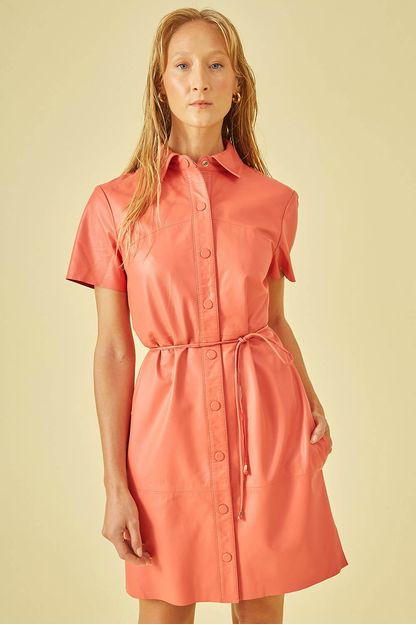 Vestido chemise em couro mestiço coral