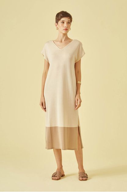 Vestido midi barrado em tricot cru