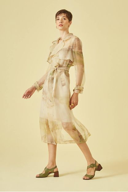 Trench coat em organza estampa vilarejo