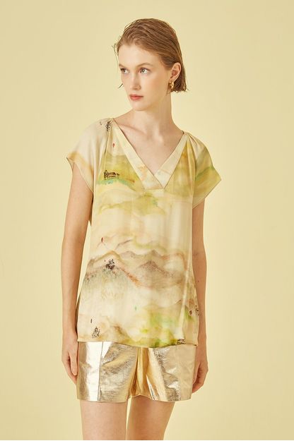 Blusa gola v estampa vilarejo