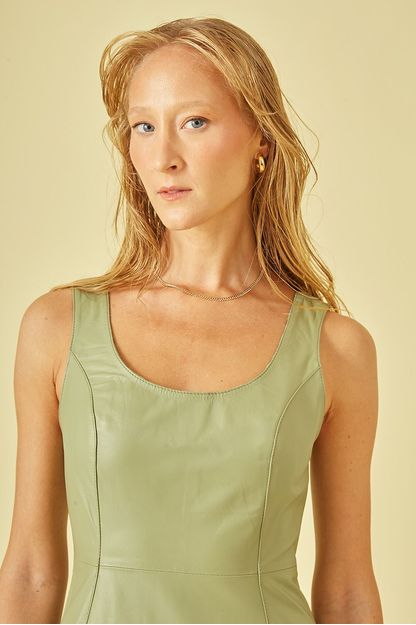 Vestido midi fenda couro mestiço esperança