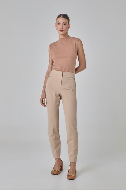 Calça básica reta tech comfort bege