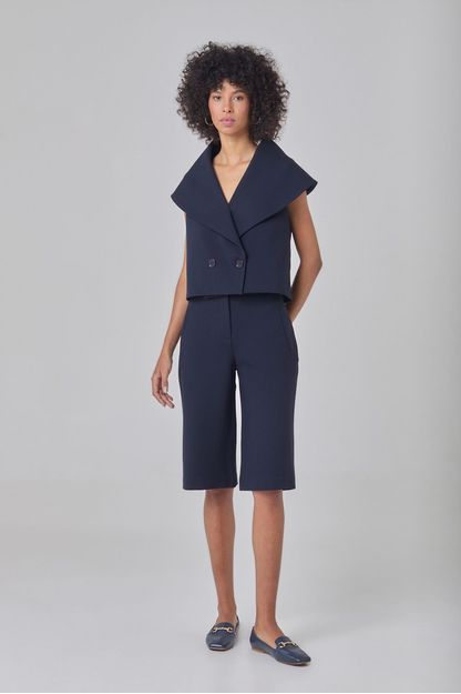 Bermuda bolso com vista em malha compact marinho