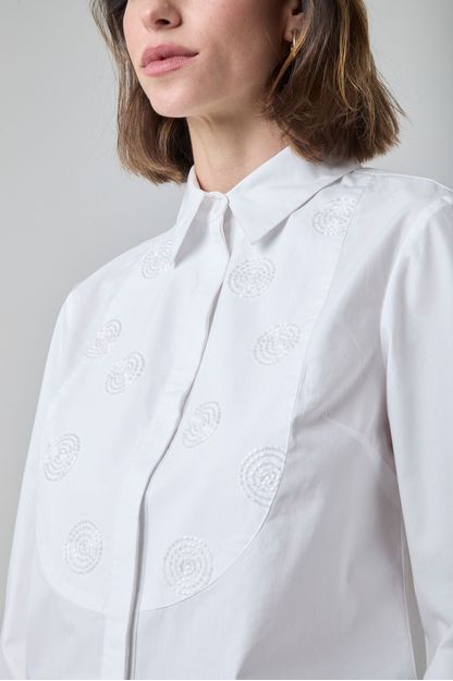 Camisa com pala bordado bolas off white