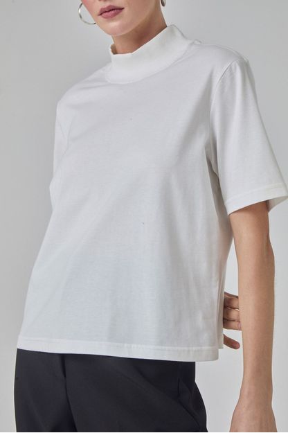 T-shirt gola alta em malha off white
