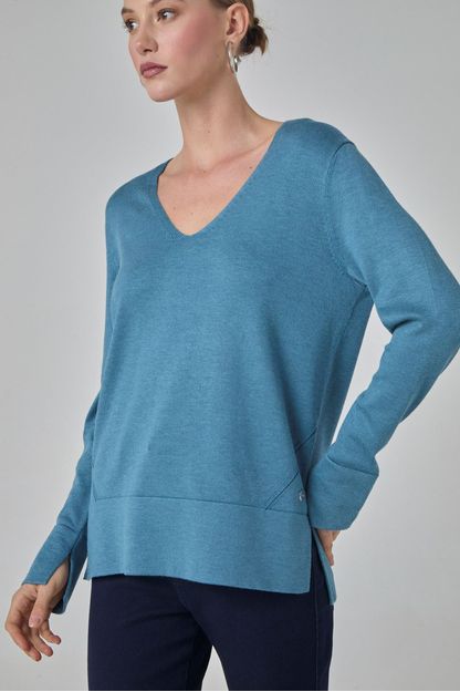 Blusa decote v em tricot melange petróleo