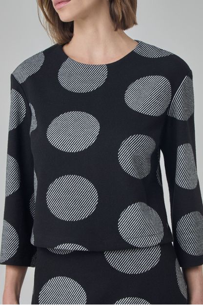 Blusa trapézio em malha jacquard moon