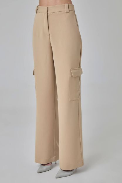 Calça bolso cargo em twill marrom