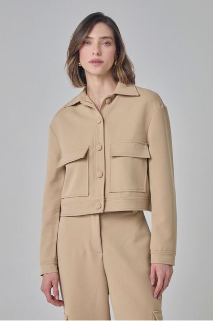 Jaqueta bolsos aplicados em twill marrom