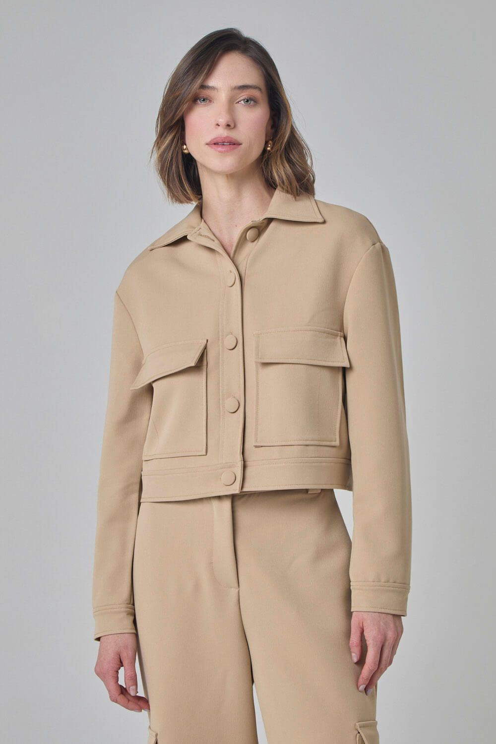 Jaqueta bolsos aplicados em twill marrom Marrom 38