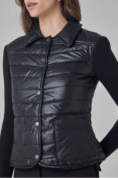 Jaqueta puffer com mangas em tricot preta