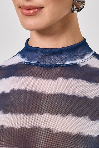 Regata gola alta em tule sailor marinho