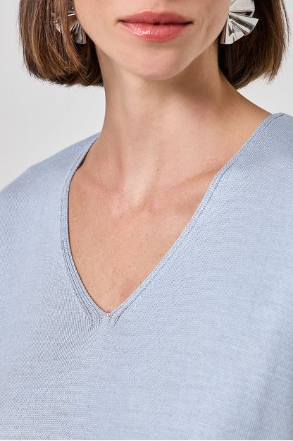 Blusa box decote v em tricot azul