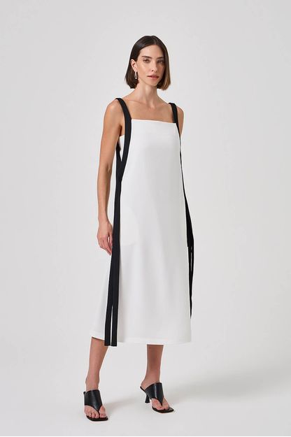 Vestido decote canoa fitas rib stretch off white
