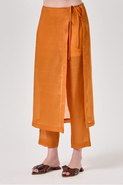 Calça sobreposição organza laranja