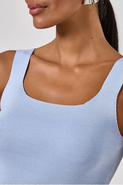 Regata decote quadrado em tricot azul