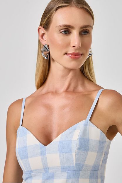 Vestido midi recortes em xadrez bardot