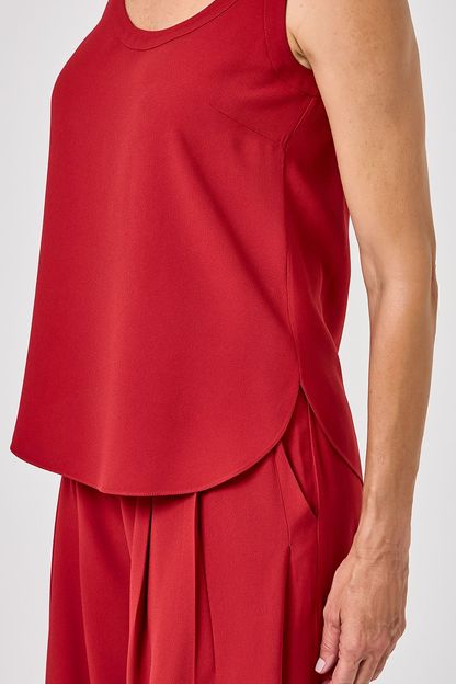 Regata com vistas em crepe vermelha