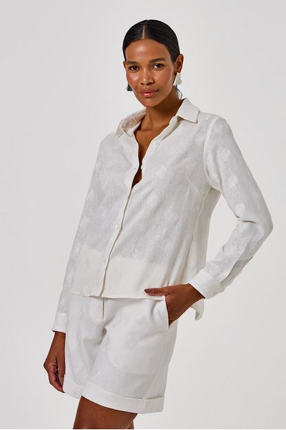 Camisa costas transpasse em linho caramujos